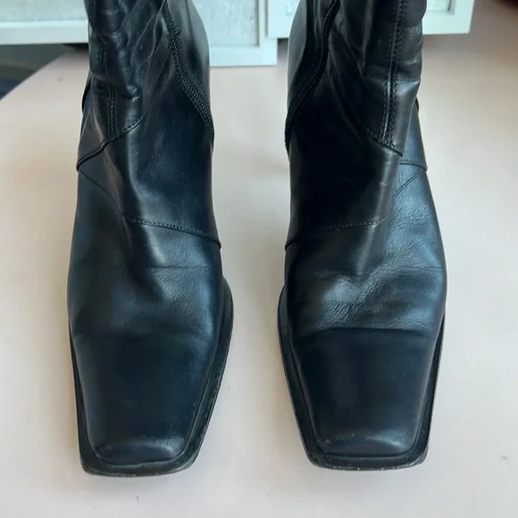 Charles David Black Leather Square-Toe Fitted Mid-Calf Boots Sz 38 - Picture 4 of 9